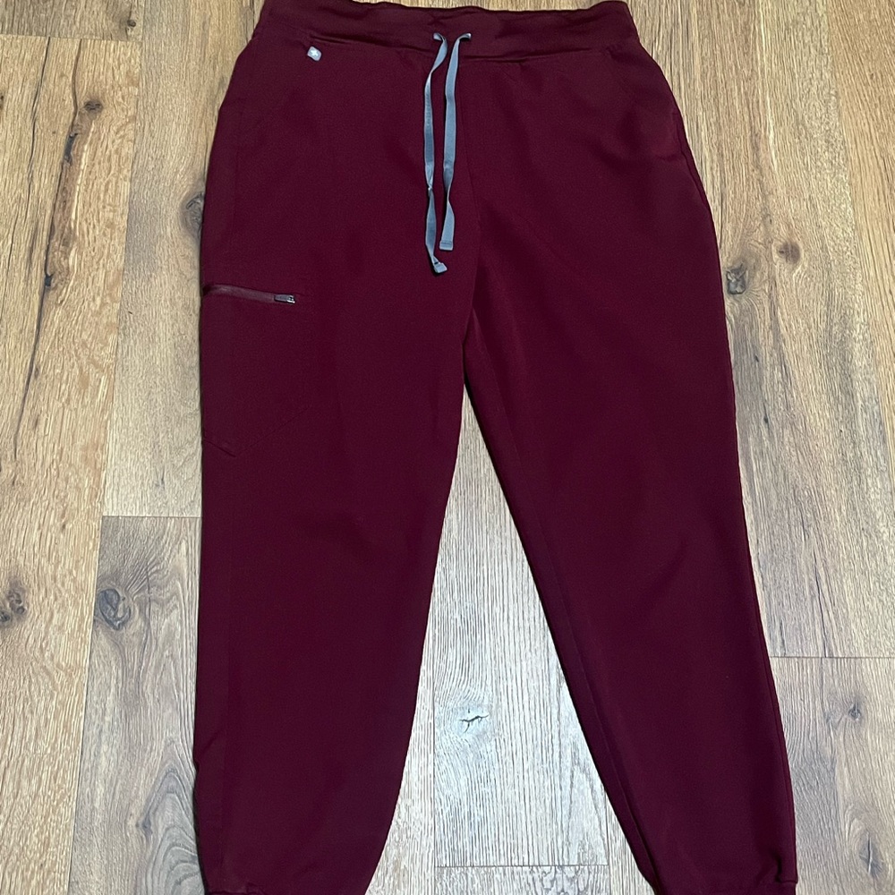 Figs Women’s High Waisted Burgundy Jogger Scrubs - Size Large